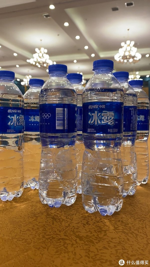 从娃哈哈和农夫山泉事件,聊聊什么样的饮用水算是好水