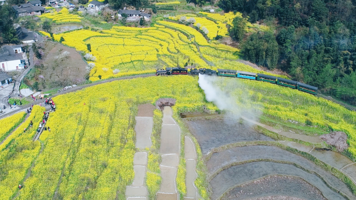 看抗战煤矿的5g新革命组图