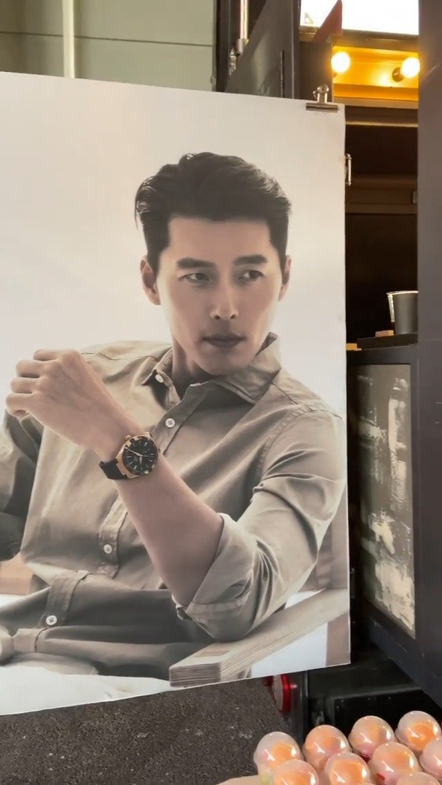 2021年3月25日omega为玄彬电影共助2剧组送去咖啡车应援