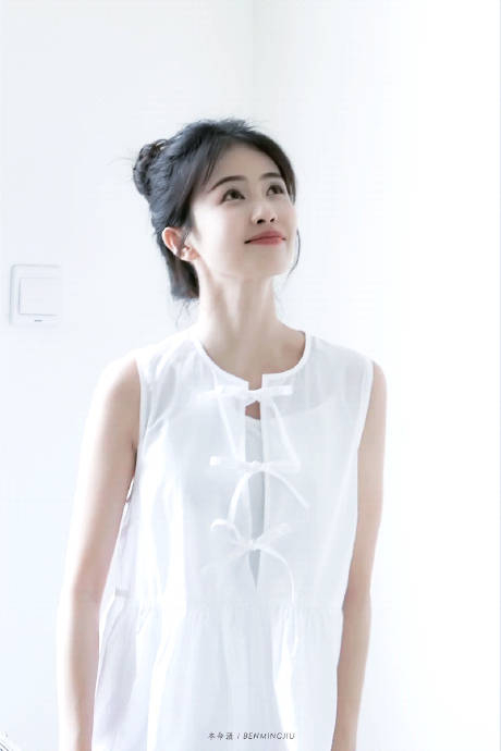 白鹿_新浪新闻