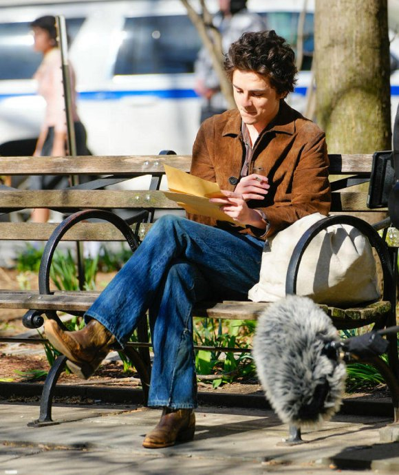 甜茶好帅!主演传记片《完全未知》再曝片场照!