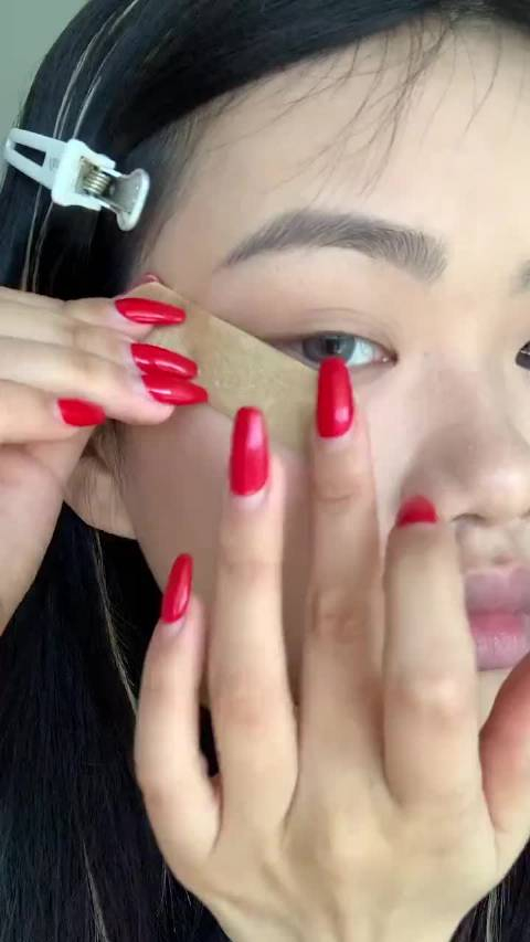 小创可贴大用处硬核创可贴用法欧美妆凡尔赛画法