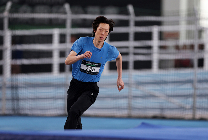 张国伟在比赛中。