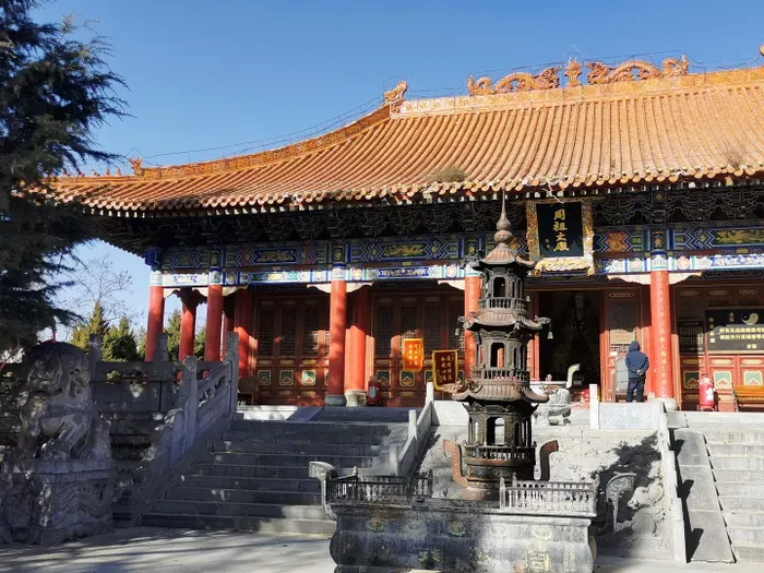 周祖陵景区游客凭庆阳市县市区住宿发票和身份证件,享受合水县子午花