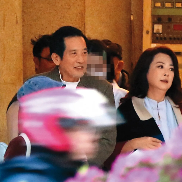 原来,这次与秦汉在新戏中合作的对手,是琼瑶剧老搭档赵永馨(60岁)