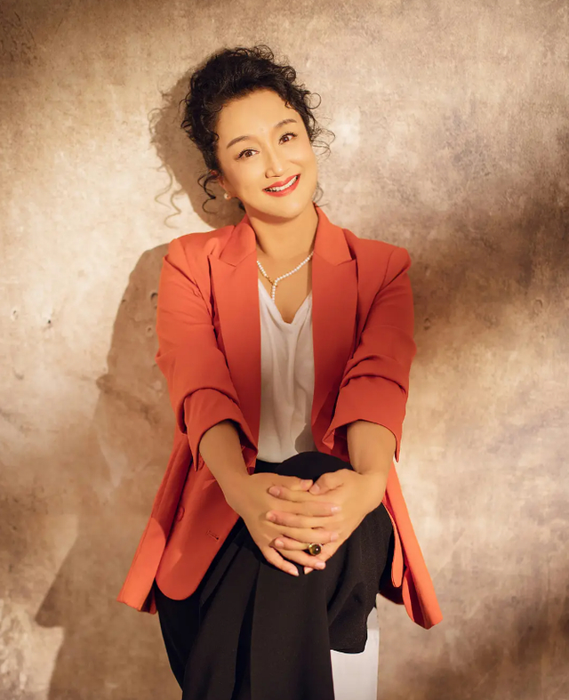 《追风者》演员杨昆 86年辞职 退休金2500 无儿无女 真的就晚景凄凉吗