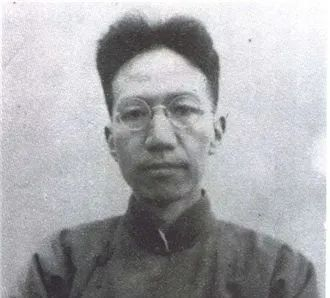 阎步克：很多学历史的人不能区分价值判断与事实判断|希特勒|王莽|科举制|秦汉|玄学_新浪新闻
