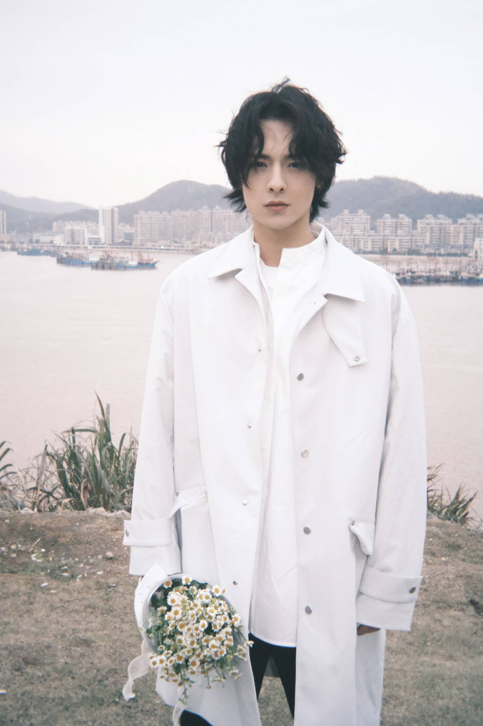 演员白澍发布新写真 清新文艺尽显少年感|水龙吟|白澍|写真_新浪新闻