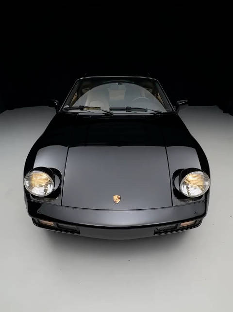 老外沉浸式体验保时捷928