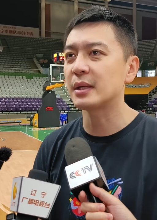 压力很大杨鸣终于说出实情输浙江后开了一天会打新疆是检验