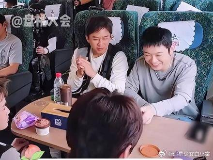 邓超我的家庭地位可见一般了吧