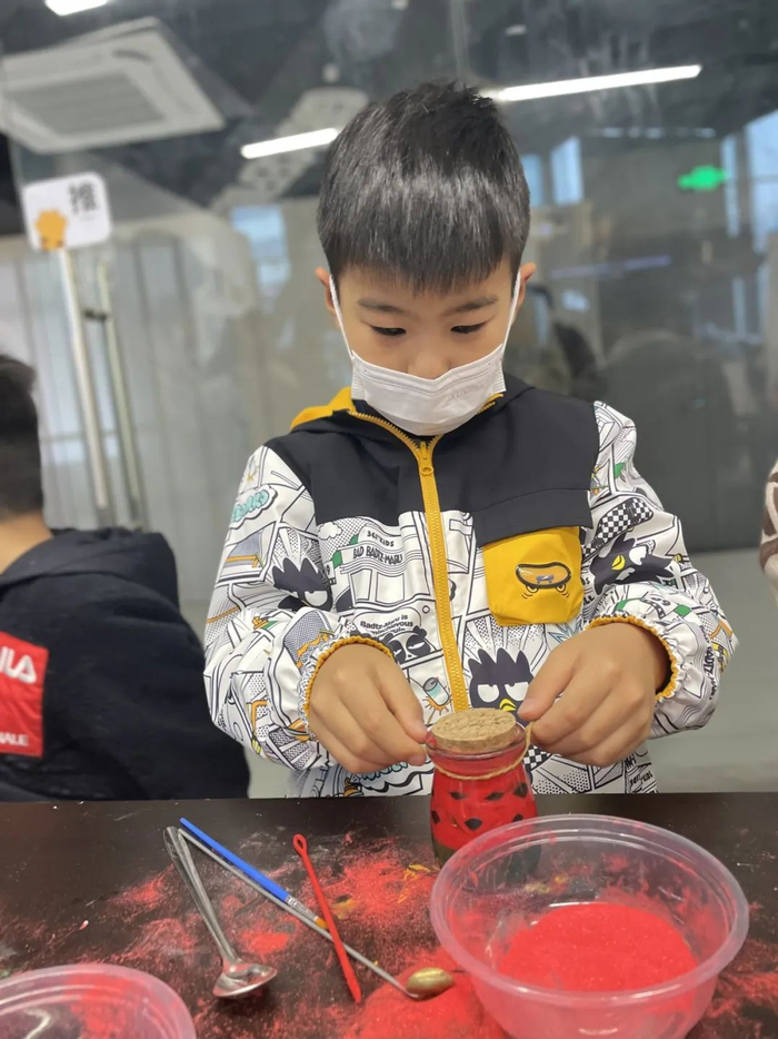 【活动回顾】一捧沙 一幅图 小沙瓶大艺术|沙瓶|小记者|沙子_新浪新闻