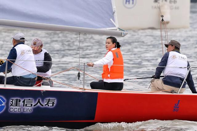 通过一组美图"上帆",一呼百应,奥运冠军吴敏霞,钟天使,邹市明,乐靖宜