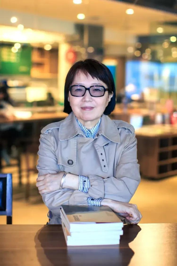 广州有过的繁华,我来写|张欣专访|张欣|硬核|小说_新浪新闻