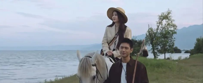 好的故事，风景自然融入其中。（图/《去有风的地方》）