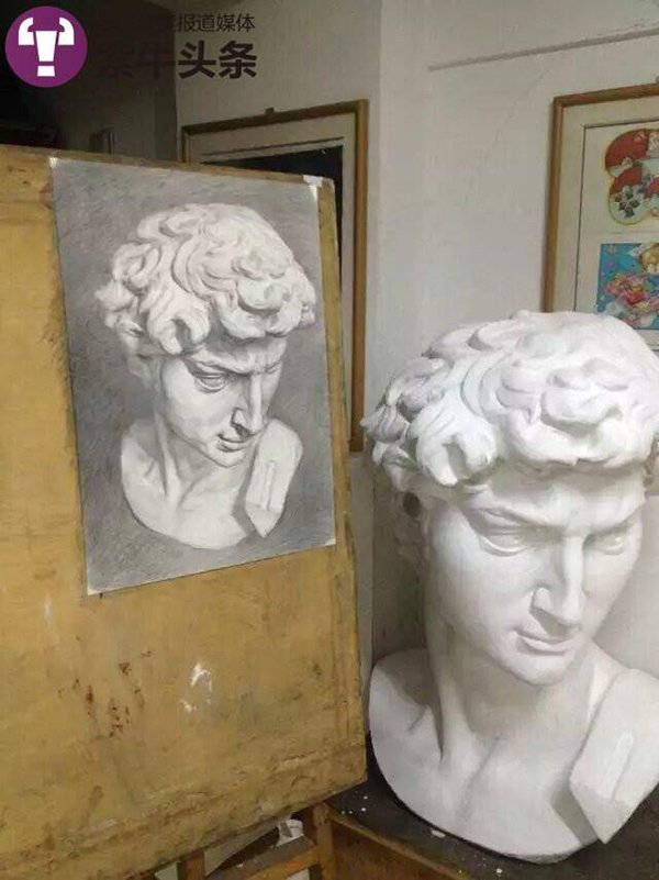 李城的素描作品