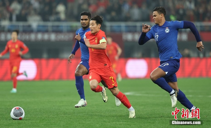 世界杯预选赛:中国队4-1大胜新加坡队|世界杯预选赛|新加坡队|朱辰杰