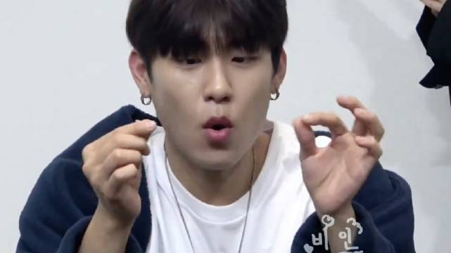 朴佑镇超话朴佑镇solo出道一周年┇视频┇240324insiderecord签售会