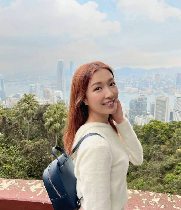 她与郭嘉文以及陈庭欣等同台,曝光了郭嘉文的最新近照,麦明诗亦有转发