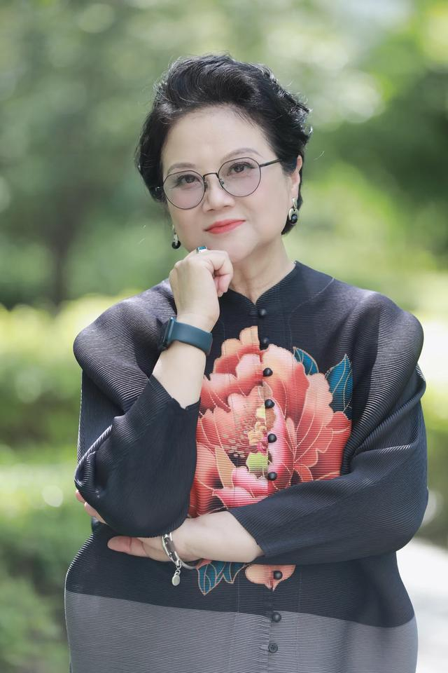 崭新视角唯美画面中国著名女导演胡玫谈新作红楼梦之金玉良缘