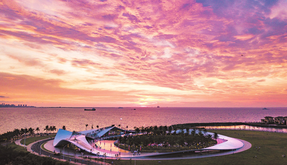 康登淋 摄游览航线和椰城独有的滨海风光98集中展示了海口的城市