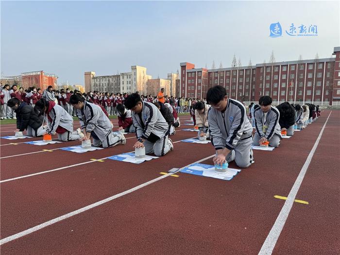 宿迁卫校校服图片