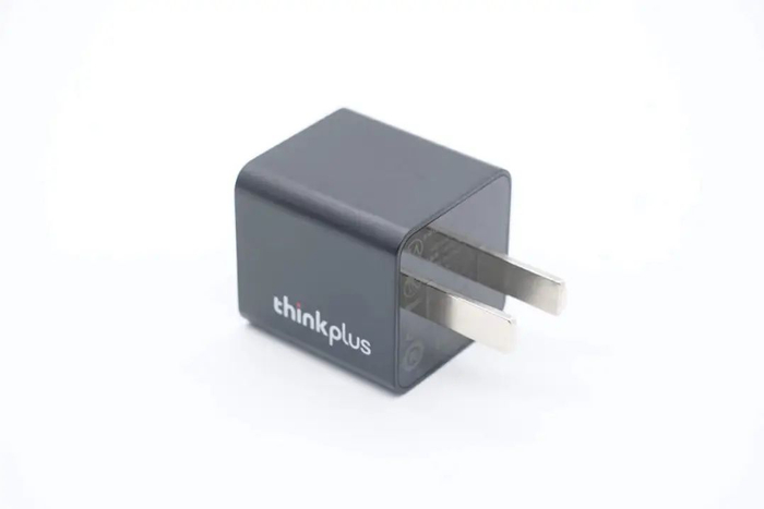 拆解报告:联想thinkplus迷你20w快充充电器mc21钰泰半导体eta80033
