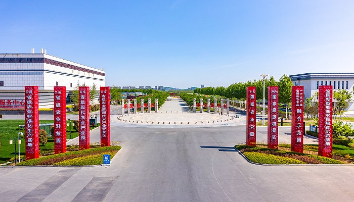 委员通道上的兰陵故事擦亮乡村振兴齐鲁样板的里程碑