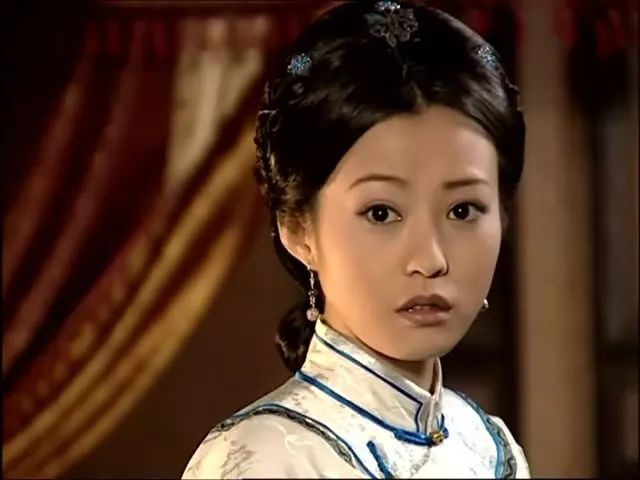 郝蕾饰演皇后。（图/《少年天子》）