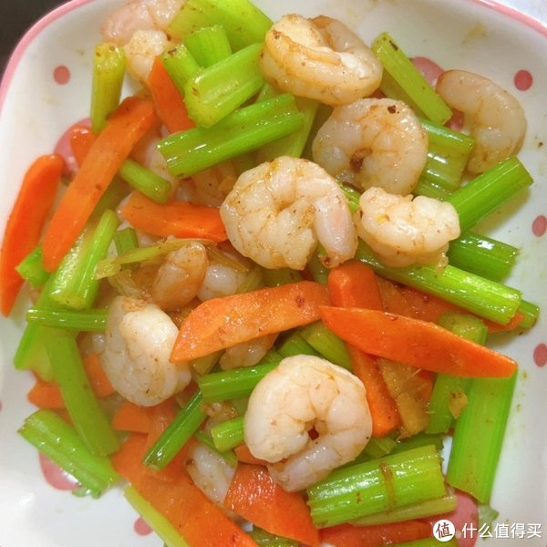 春日健康美味家常菜西芹炒虾仁
