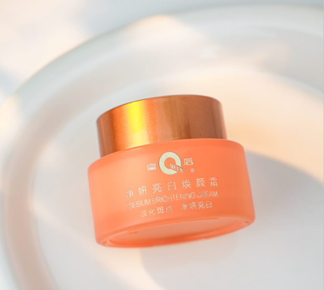 这款老国货的太奶奶就该发光发亮,一套水乳霜就能把【美白,淡斑,补水