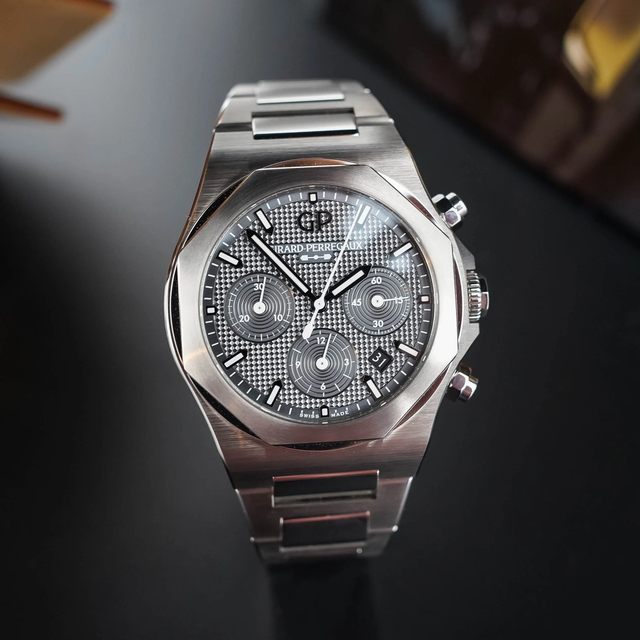 钛款三眼计时熊猫盘gp芝柏表推出全新桂冠系列腕表