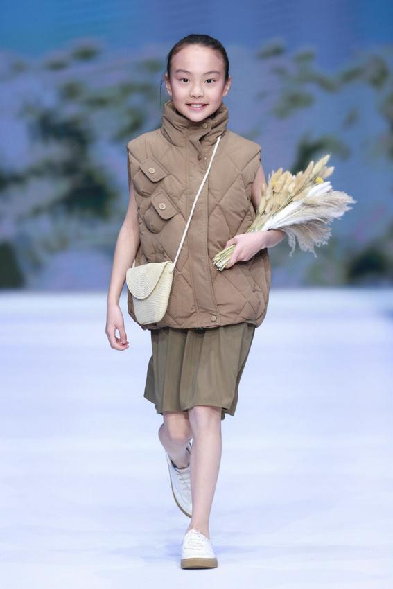 中国望江时尚童装流行趋势发布:童趣梦想映照锦绣蓝图|中国国际时装周