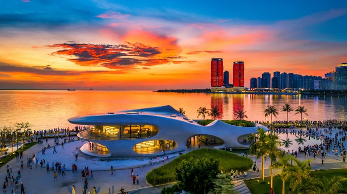 康登淋 摄游览航线和椰城独有的滨海风光98集中展示了海口的城市