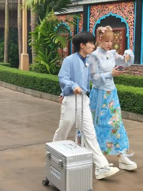 周深宋雨琦奔跑吧今日路透吓了宝宝一跳