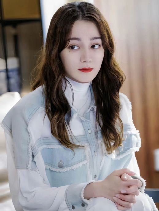 听说有很多人喜欢我们放总|迪丽热巴_新浪新闻