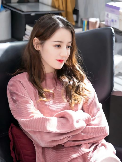 听说有很多人喜欢我们放总|迪丽热巴_新浪新闻