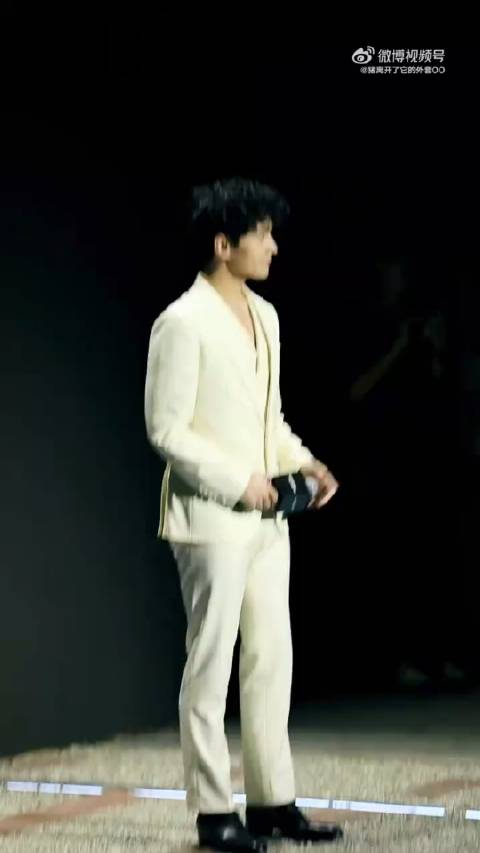 杨洋今日品牌活动