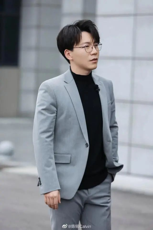 知名主持人再受质疑!|陈铭|论文|武汉大学_新浪新闻