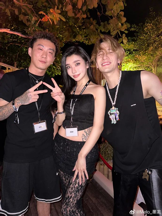 melo和美女老婆出现了!|王嘉尔_新浪新闻