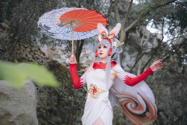《王者荣耀》公孙离祈雪灵祝cosplay
