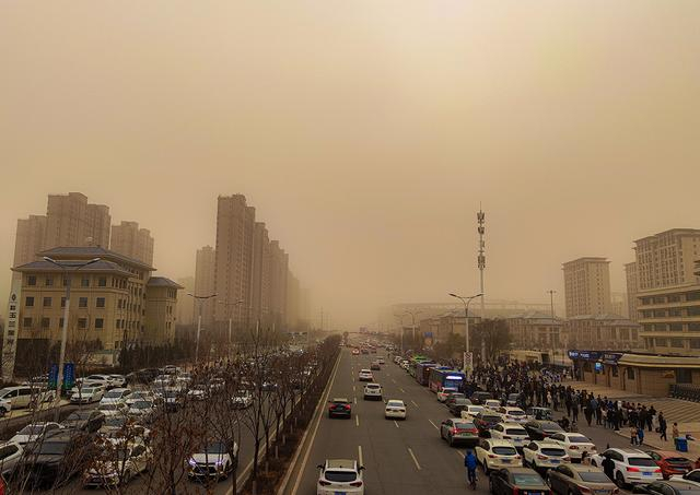 直击|沙尘暴黄色预警:北方十余省区市有扬沙或浮尘天气|沙尘暴|沙尘