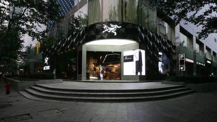 始祖鸟,还债鸟|体育|美元|财报_新浪新闻