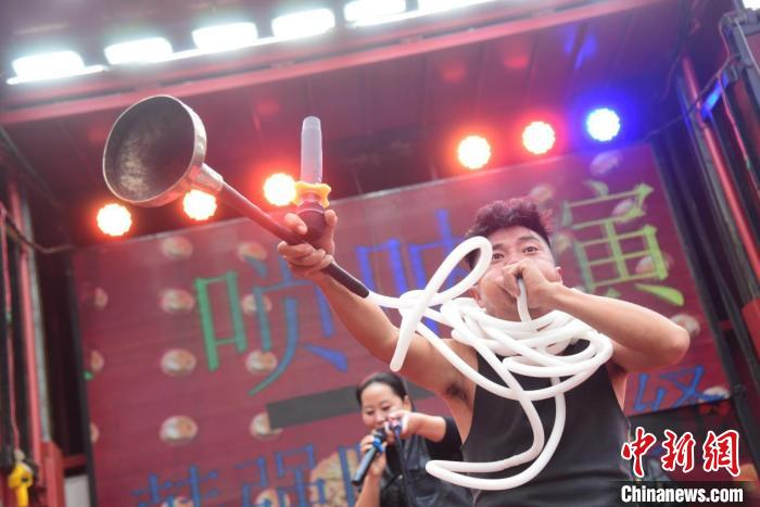 河南杞县唢呐声声展绝技