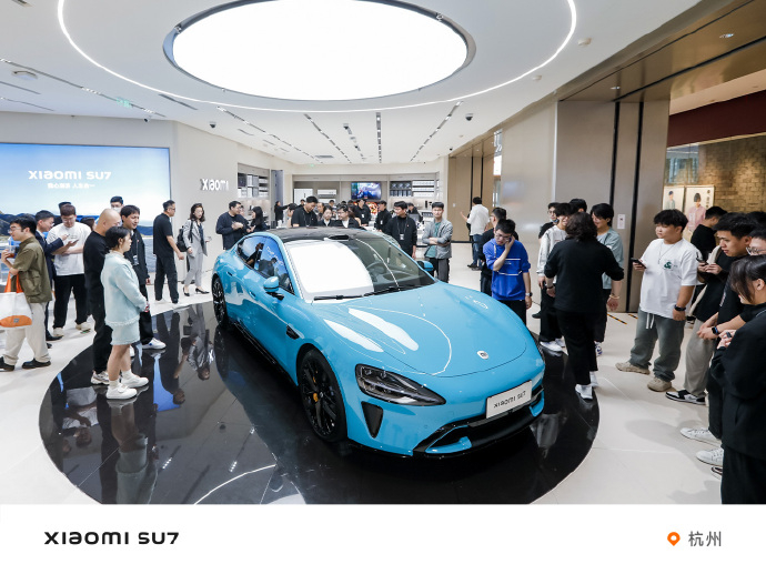 事实上,此前雷军在接受采访时也有提及——小米su7"相当于燃油车的