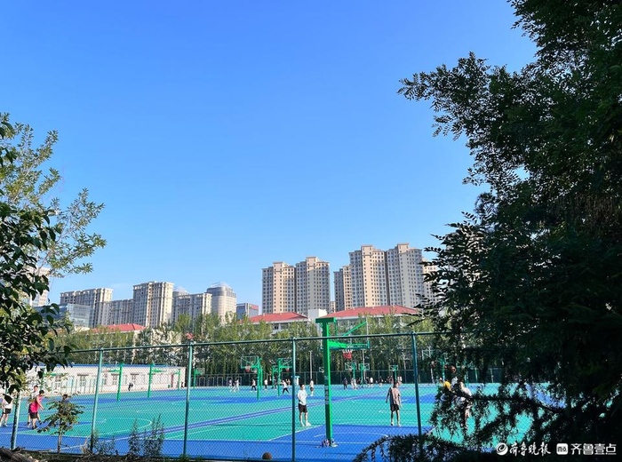 烟台理工学院为4782名毕业生提供校门口就业服务