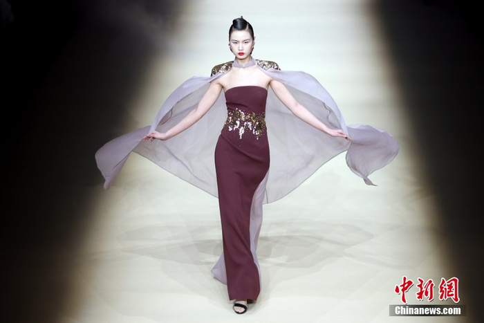 nancy`孙·孙瑶时装作品发布举行 设计灵感来源于《洛神赋》|nancy