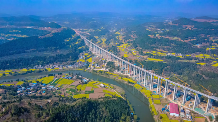 成绵扩容项目起于绵阳游仙区魏城镇,经罗江,中江,旌阳,广汉,青白江