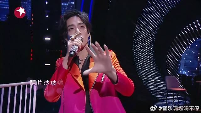 郑云龙孙楠首次挑战粤语歌敢爱敢做嗨翻全场
