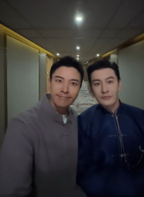 星姐微博#《极限挑战》去漠河的航班取消,@贾乃亮  @黄晓明  @johnyy
